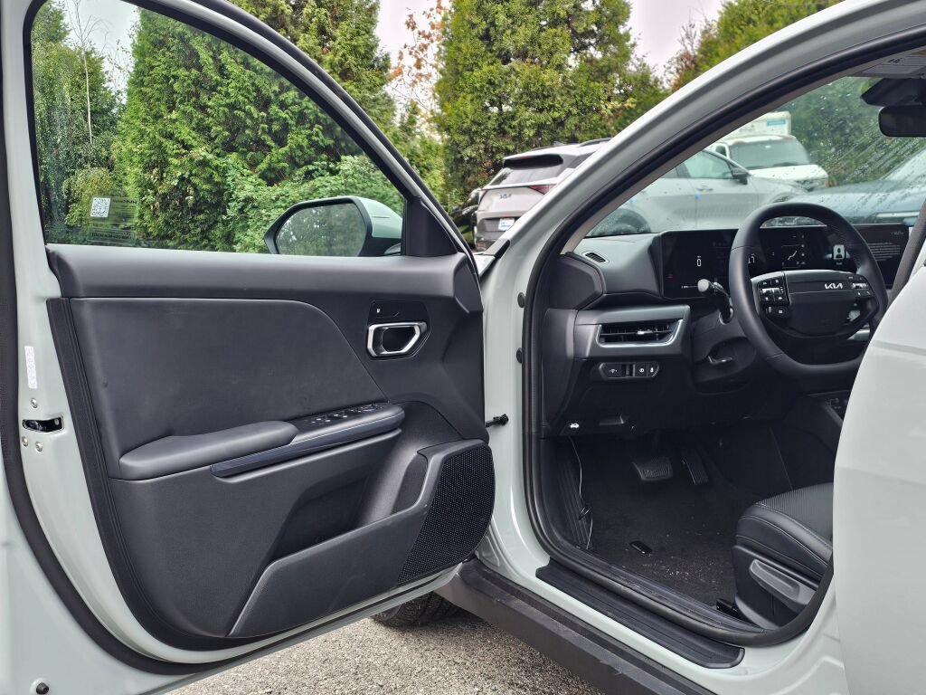 New 2026 Kia K4 EX FWD image 22