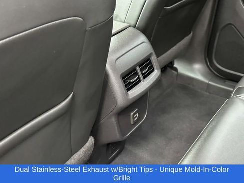 Used 2020 Chevrolet Equinox LT w/ Sport Edition FWD image 18