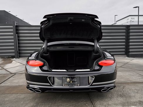 Used 2022 Bentley Continental GT image 16