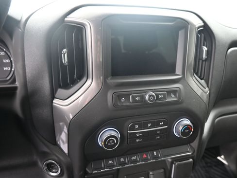Used 2025 Chevrolet Silverado 1500 Custom w/ Turbomax Blackout Package AWD/4WD image 16