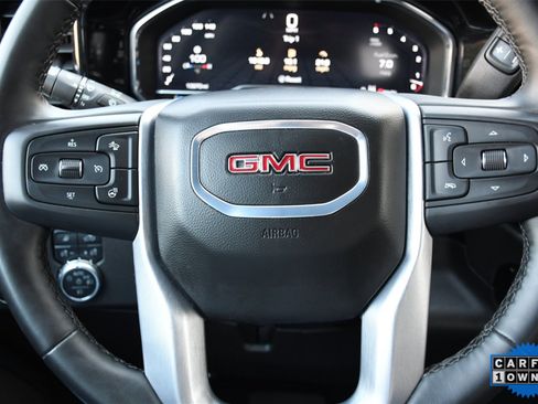 Used 2025 GMC Sierra 1500 SLT image 13