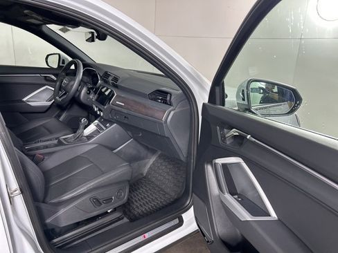 Used 2025 Audi Q3 2.0T Premium Plus w/ Premium Plus Package image 10