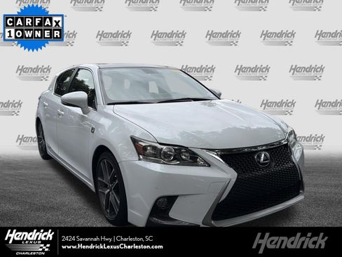 Used 2015 Lexus CT 200h w/ Navigation Package FWD image 1