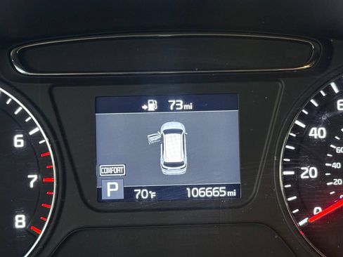 Used 2019 Kia Sorento FWD image 16