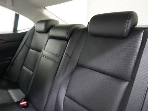 Used 2015 Lexus ES 300h FWD image 13