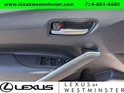 Used 2023 Toyota Corolla Cross XLE w/ Convenience Package AWD/4WD image 18