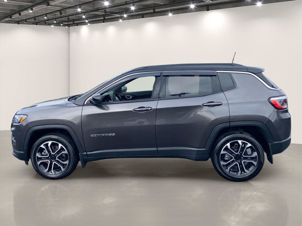 Used 2023 Jeep Compass Limited AWD/4WD image 4