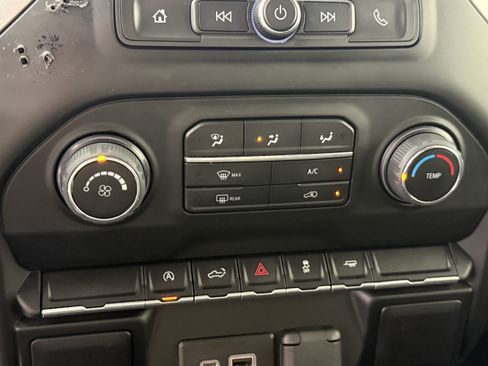 Used 2022 Chevrolet Silverado 1500 Custom w/ Safety Confidence Package RWD image 22