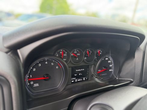 Used 2021 Chevrolet Silverado 1500 Custom w/ LPO, Dark Essentials Package AWD/4WD image 13