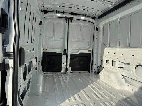 New 2026 Ford Transit 250 148 Medium Roof image 9