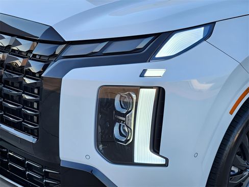 Used 2025 Hyundai Palisade Calligraphy image 8