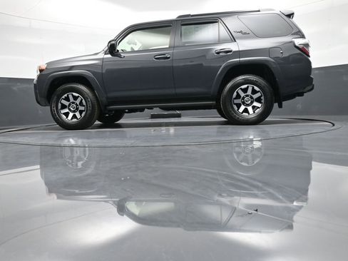 Certified 2024 Toyota 4Runner TRD Off-Road Premium w/ Off Road Premium Plus Package AWD/4WD image 33