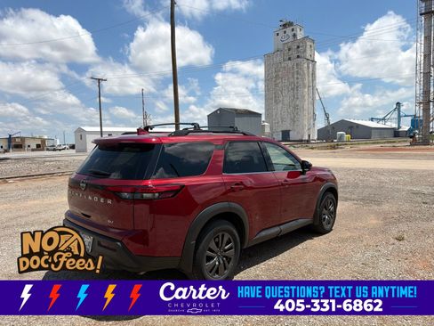 Used 2023 Nissan Pathfinder SV w/ SV Premium Package FWD image 3