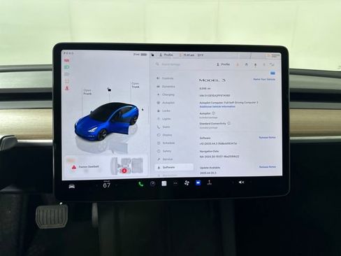 Used 2023 Tesla Model 3 Standard Range image 21