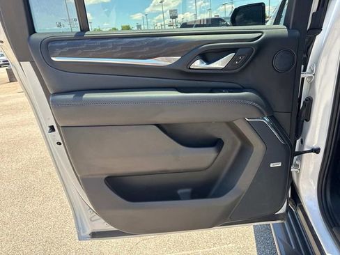 Used 2024 GMC Yukon XL Denali w/ Advanced Technology Package AWD/4WD image 15
