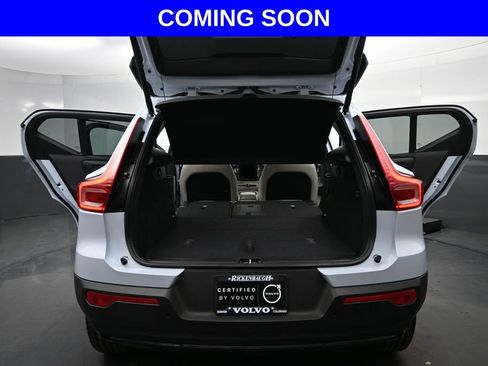 Used 2026 Volvo XC40 B5 Plus AWD/4WD image 19