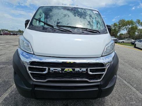 Used 2025 RAM ProMaster 2500 w/ U-Haul Equipment Group FWD image 7