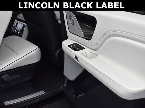 New 2026 Lincoln Aviator Black Label w/ Dynamic Handling Package image 15