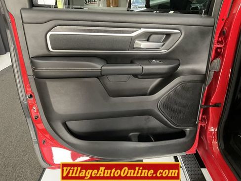 Used 2023 RAM 1500 Big Horn AWD/4WD image 28