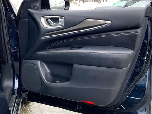 Used 2017 INFINITI QX60 AWD w/ Premium Plus Package image 22