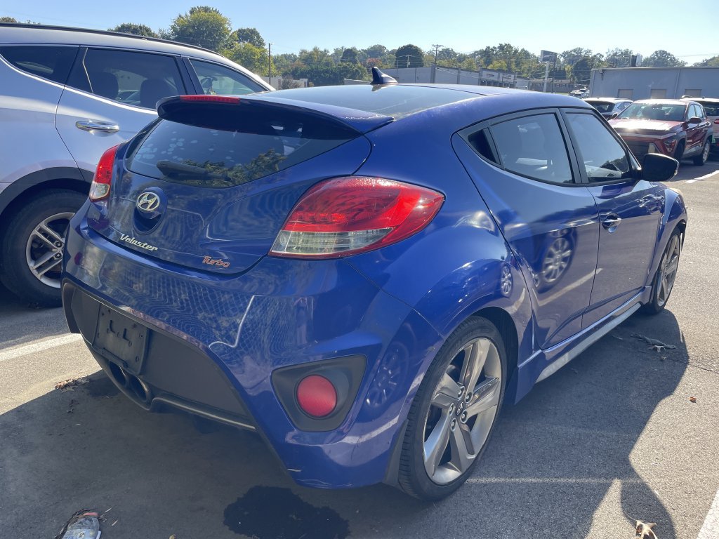 Used 2013 Hyundai Veloster Turbo FWD image 4