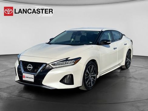 Used 2023 Nissan Maxima SV w/ Floor Mat Group image 3