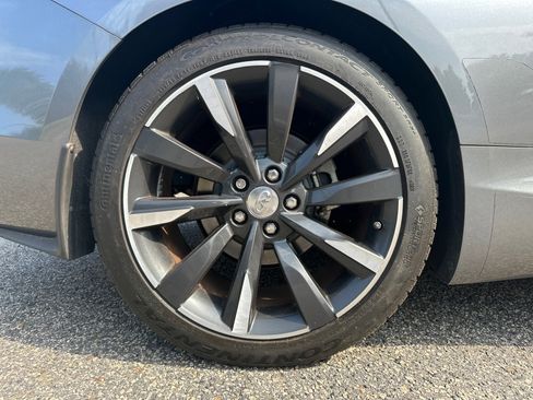 Used 2017 INFINITI Q60 w/ Premium Plus Package 2.0T image 16