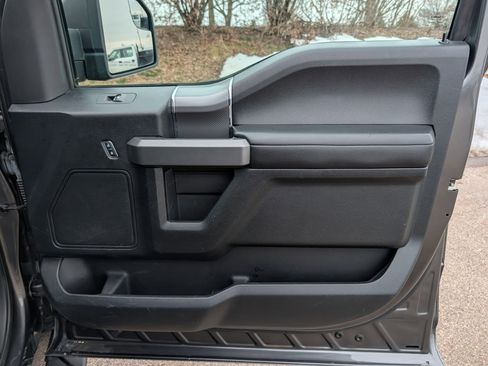 Used 2016 Ford F150 XLT w/ Equipment Group 302A Luxury image 32