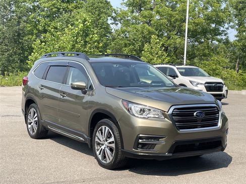 Used 2022 Subaru Ascent Limited w/ Technology Package AWD/4WD image 7
