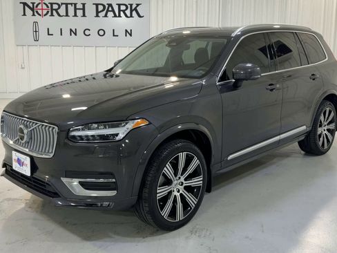 Used 2024 Volvo XC90 B5 Plus image 5