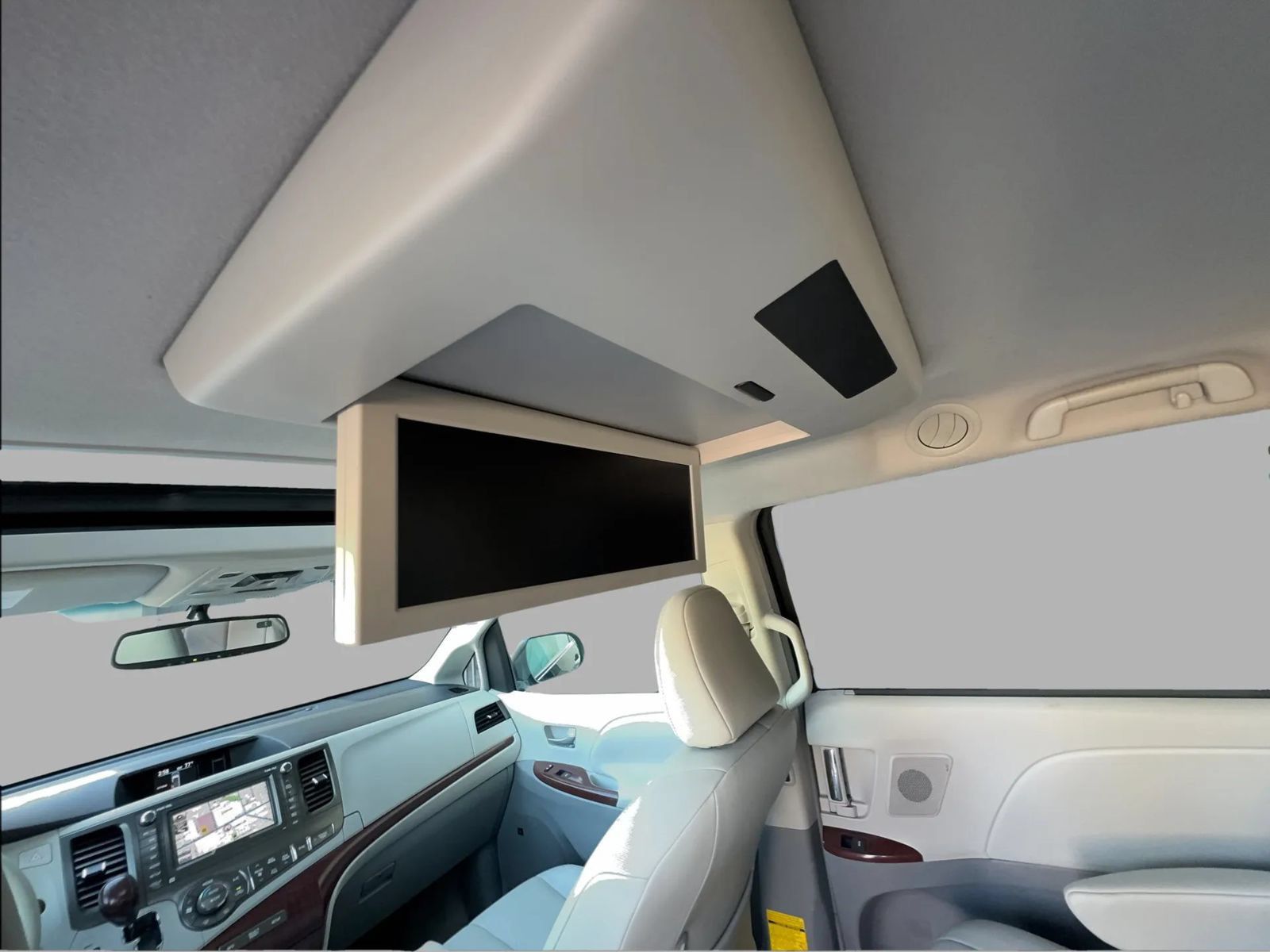 Used 2011 Toyota Sienna XLE w/ Premium Pkg FWD image 30