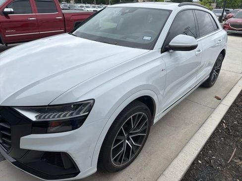 Used 2019 Audi Q8 Prestige AWD/4WD image 2