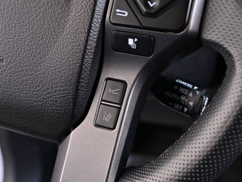 Used 2021 Toyota Tacoma TRD Off-Road w/ Technology Package image 20