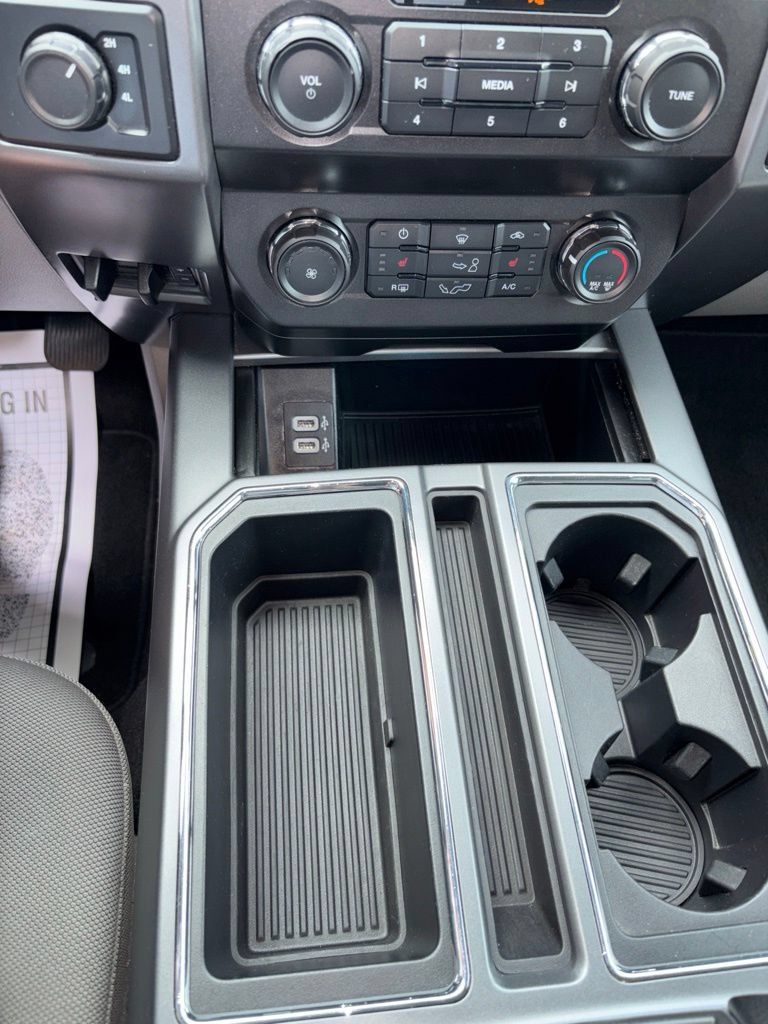 Used 2020 Ford F150 XLT w/ Equipment Group 302A Luxury AWD/4WD image 24