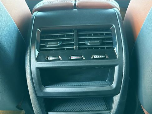 New 2026 BMW X5 xDrive40i w/ M Sport Package AWD/4WD image 19