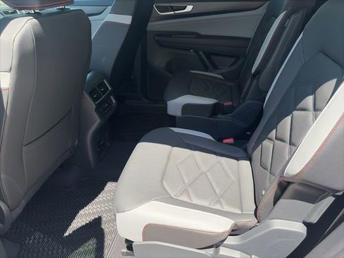 New 2026 Volkswagen Atlas Peak Edition AWD/4WD image 13