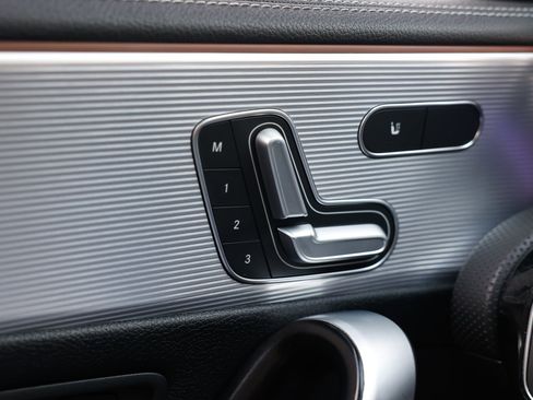 Used 2020 Mercedes-Benz CLA 250 image 46