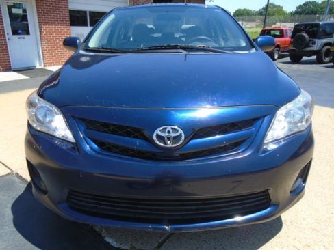 Used 2011 Toyota Corolla LE FWD image 7