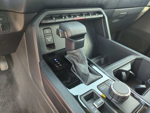 Used 2024 Toyota Tundra SR5 w/ SR5 Convenience Package AWD/4WD image 38