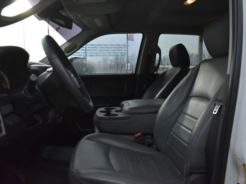 Used 2014 RAM 2500 Tradesman image 11