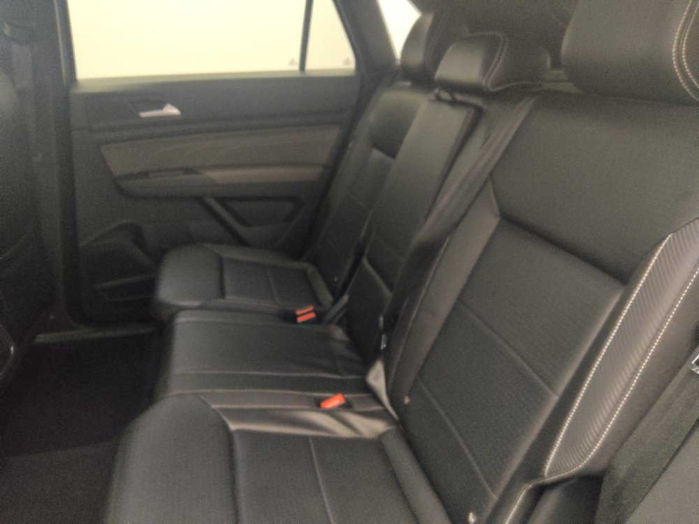 Used 2022 Volkswagen Atlas Cross Sport SE w/ Panoramic Sunroof Package FWD image 18