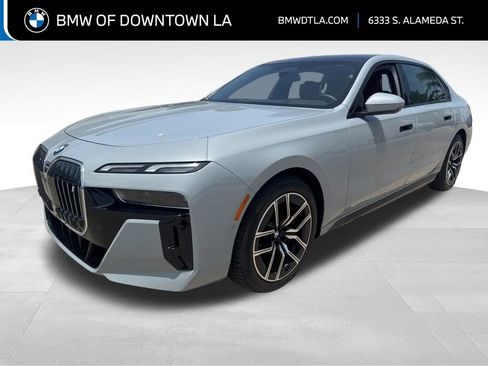 Used 2025 BMW i7 xDrive60 AWD/4WD image 1