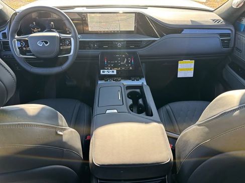 New 2026 INFINITI QX80 Autograph image 16