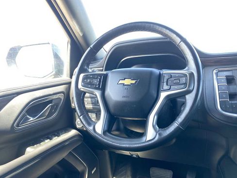 Used 2022 Chevrolet Suburban LT w/ LT Signature Package AWD/4WD image 28