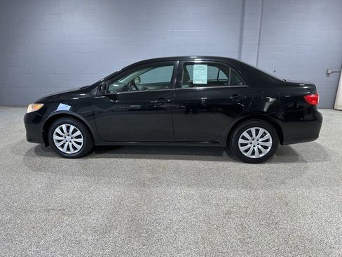 Used 2013 Toyota Corolla LE FWD image 5