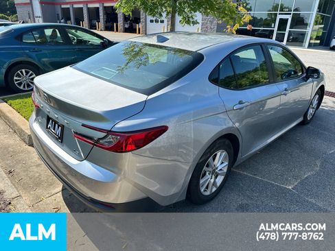 Used 2025 Toyota Camry LE FWD image 12