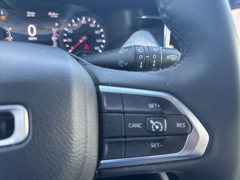 Used 2023 Jeep Compass Latitude w/ Convenience Group image 20