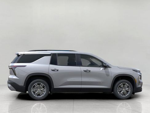 New 2026 Chevrolet Traverse LT w/ Enhanced Driving Package image 5