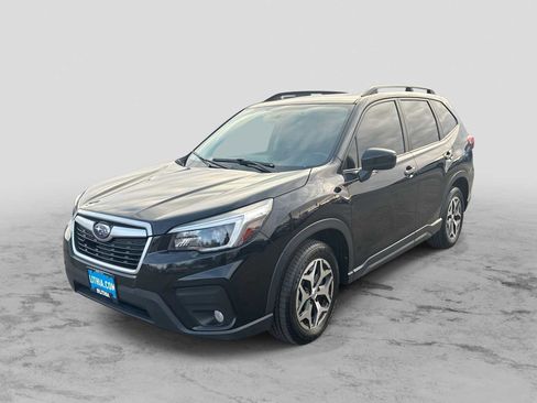 Used 2021 Subaru Forester Premium image 1