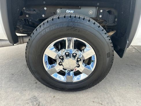 Used 2017 GMC Sierra 3500 Denali w/ Duramax Plus Package AWD/4WD image 38